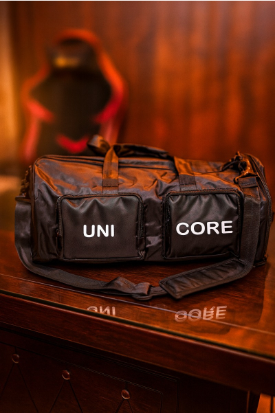 UNICORE GYM BAG BLACK - 27 LITERS